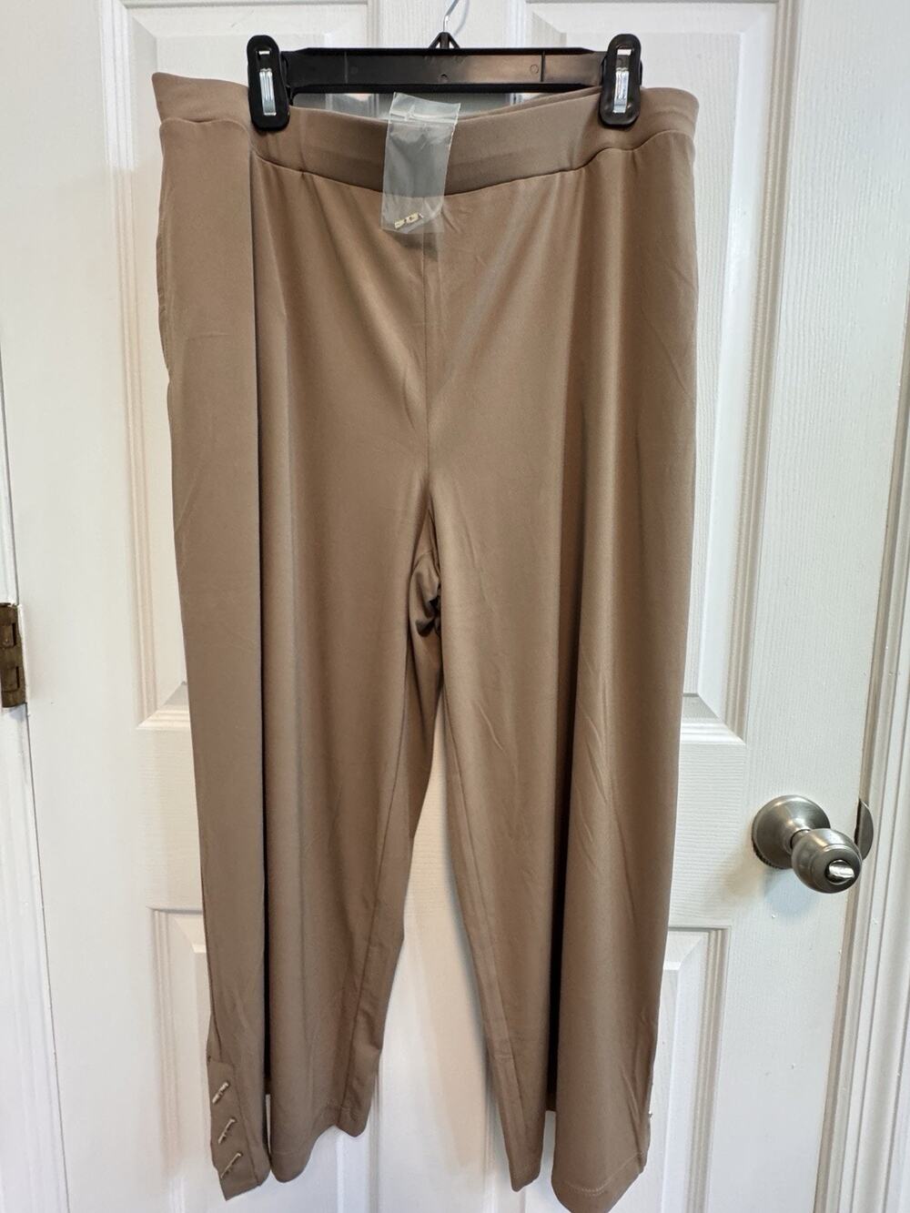 Susan Graver L Liquid Knit Capri Pants Brown Gold Bar Detail At Hem Stretch